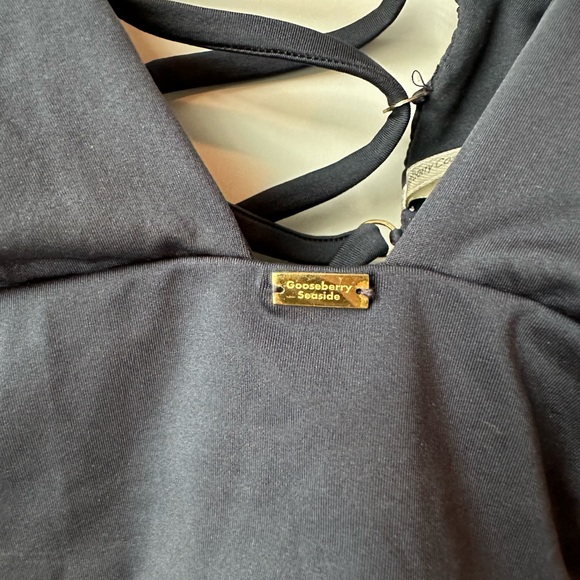 Gooseberry Seaside size Large Navy bikini top - Picture 2 of 5